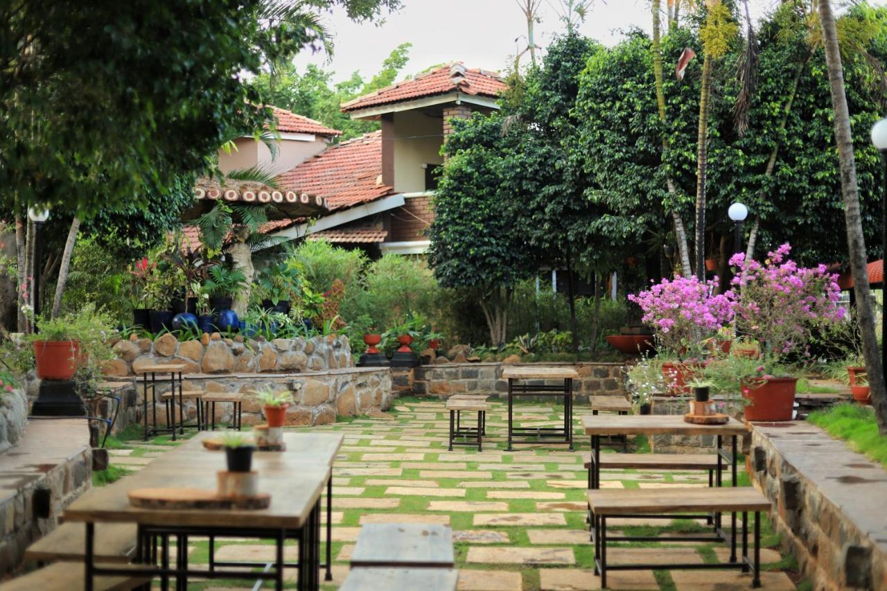 Achalaa Resort Kolhapur Eksteriør bilde